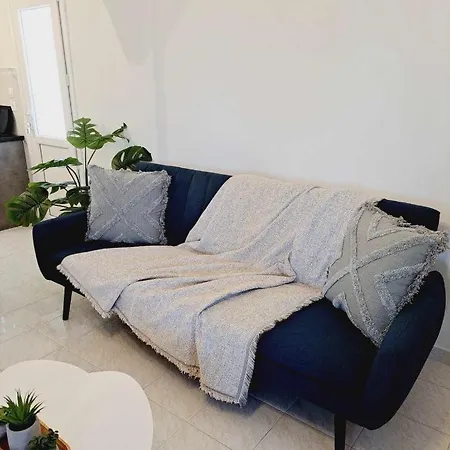 Apartment Dp Homes Mimika Santorini *