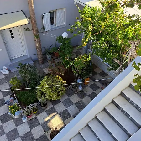Apartment Dp Homes Mimika Santorini